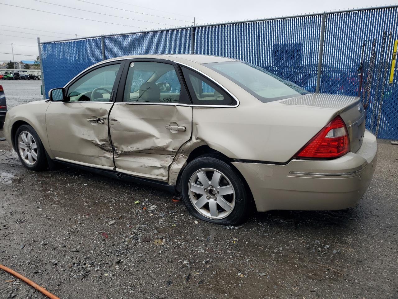2006 Ford Five Hundred - Image 2