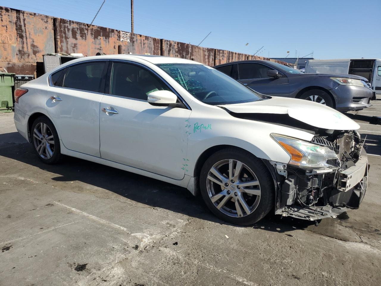 2015 Nissan Altima - Image 4