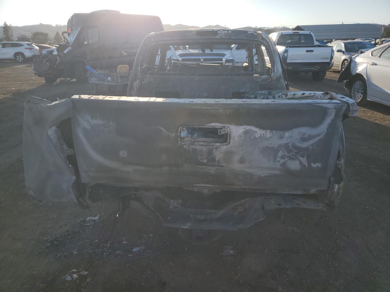 2018 Toyota Tacoma - Image 6