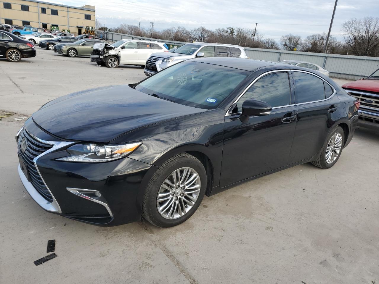 2017 Lexus ES - Image 1