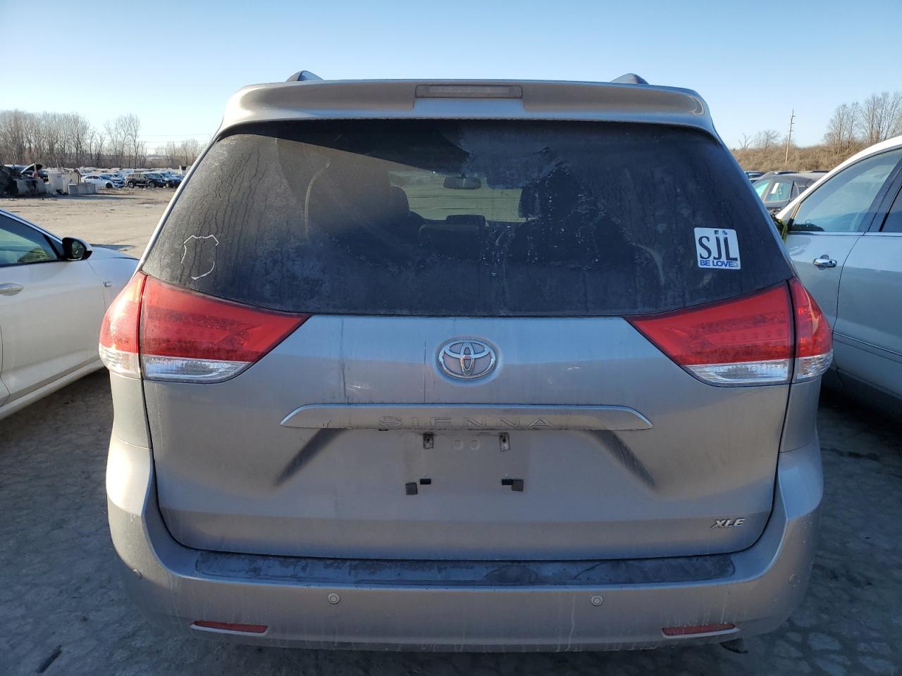 2013 Toyota Sienna - Image 6