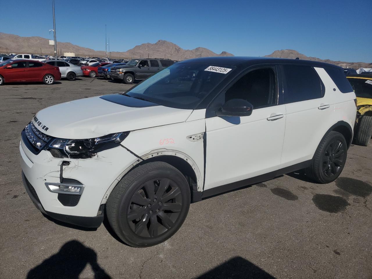 2016 Land Rover Discovery - Image 1