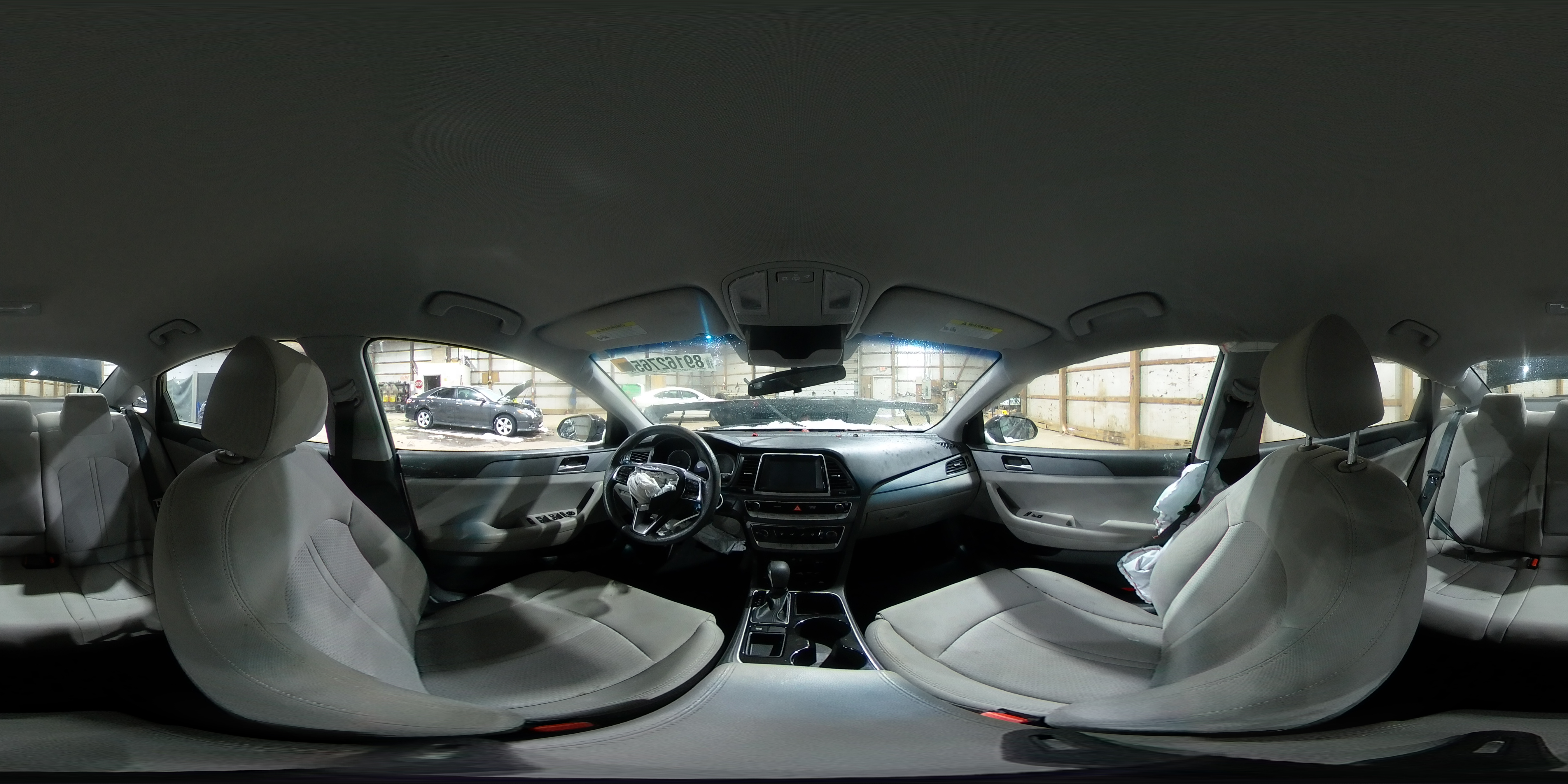 2018 Hyundai Sonata - Image 12