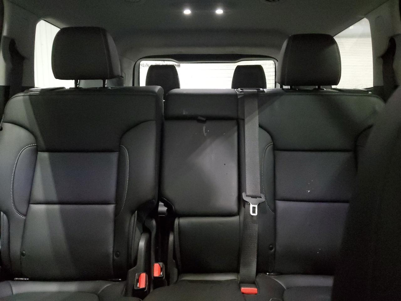 2021 GMC Acadia - Image 10