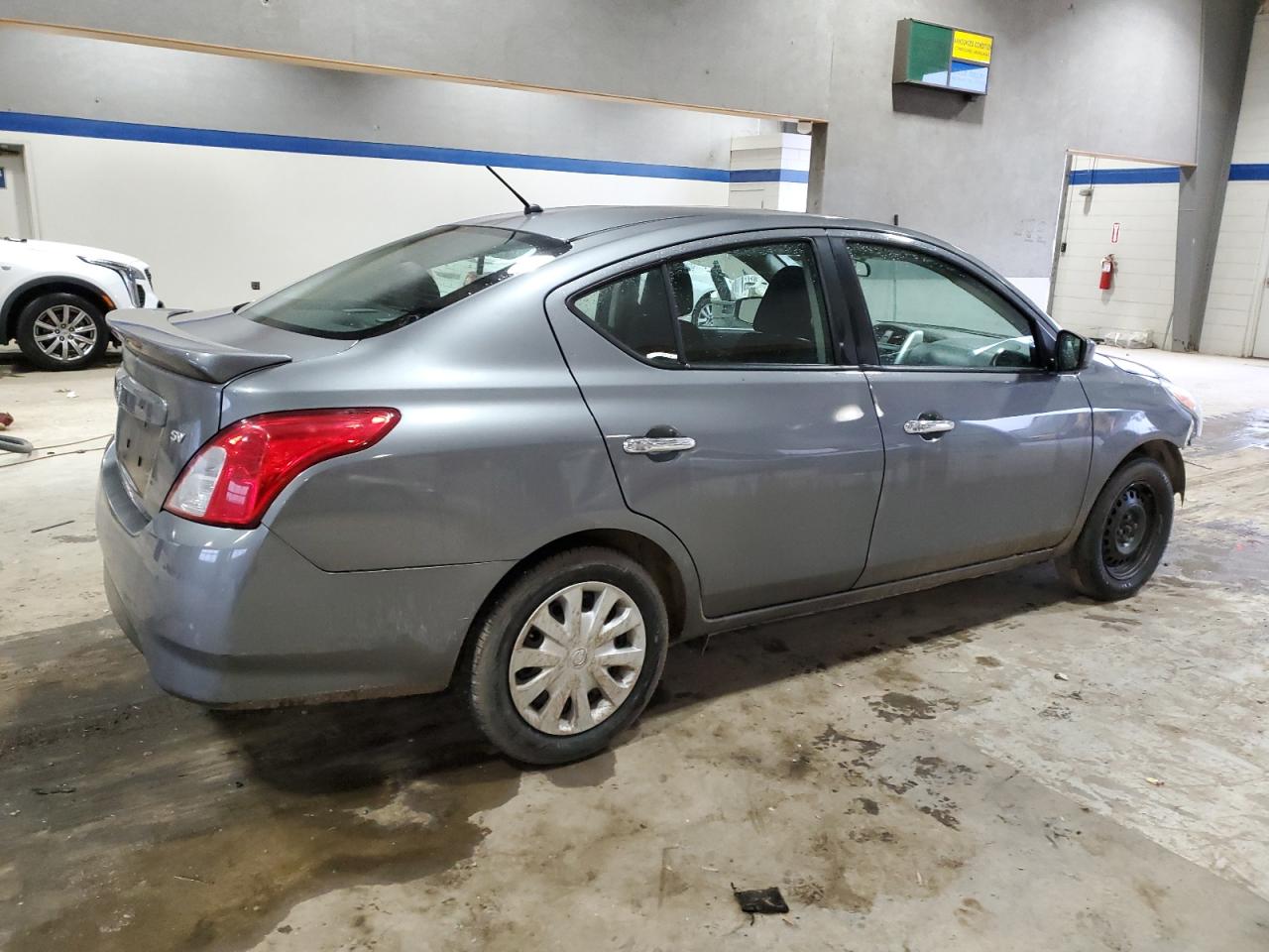 2017 Nissan Versa - Image 3