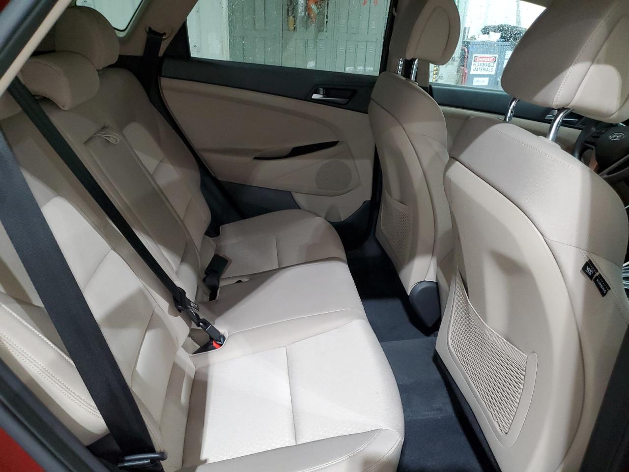 2017 Hyundai Tucson - Image 11