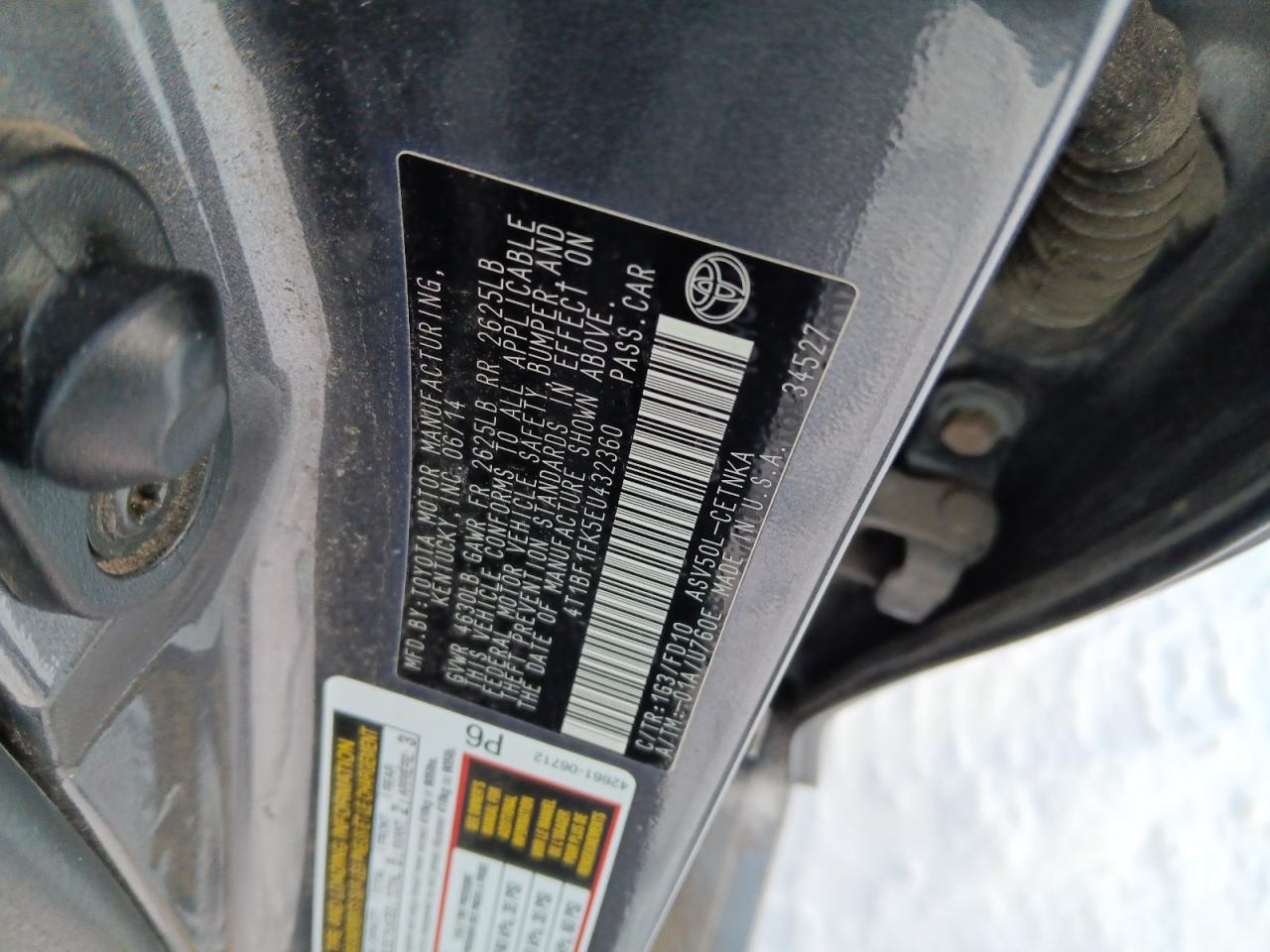 2014 Toyota Camry - Image 12