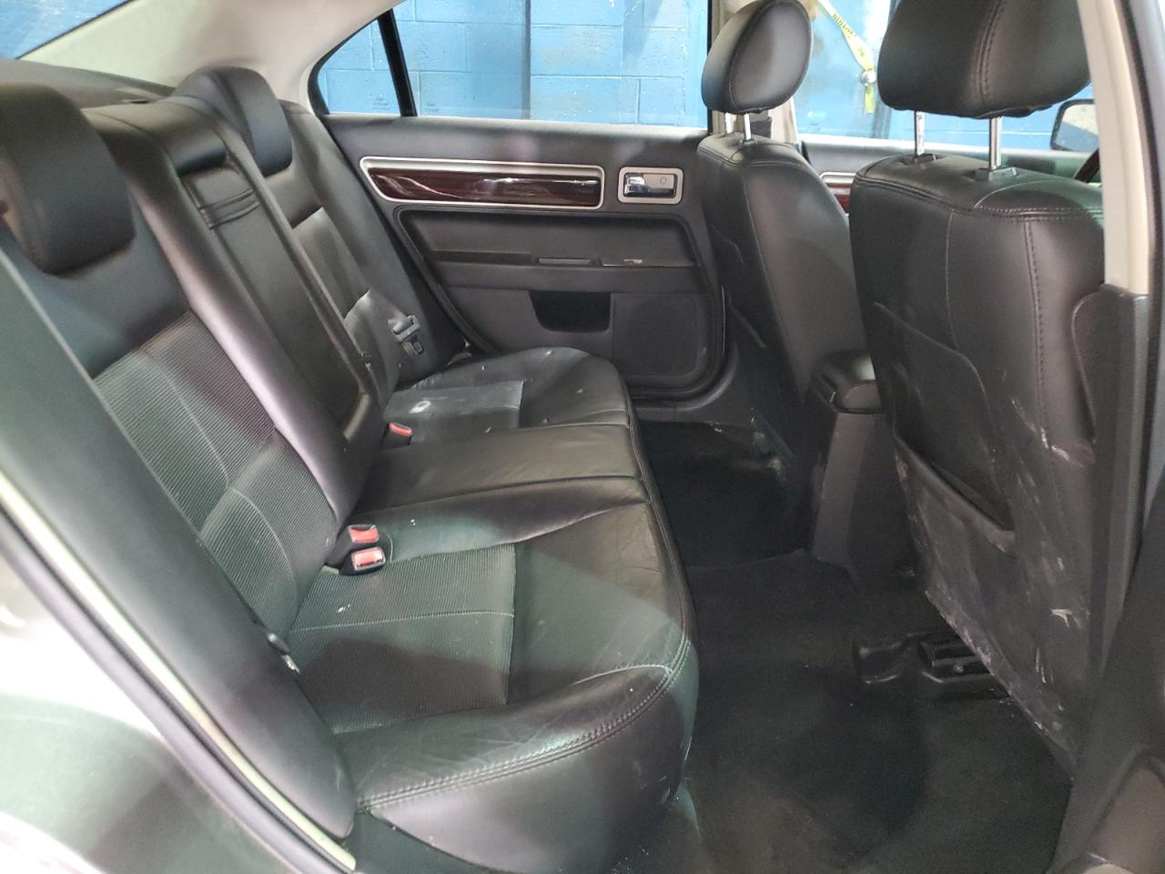 2008 Lincoln MKZ - Image 10