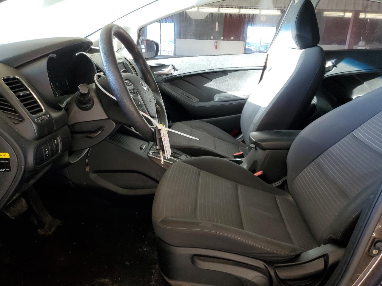2018 Kia Forte - Image 7