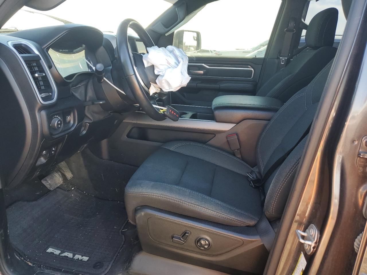 2020 RAM 1500 - Image 7