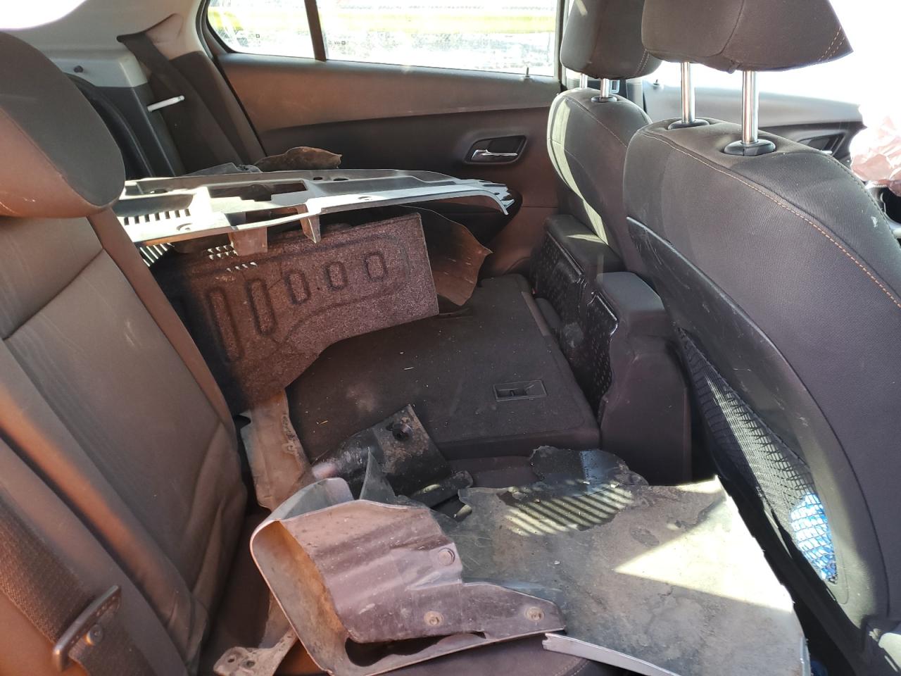 2015 Chevrolet Trax - Image 11