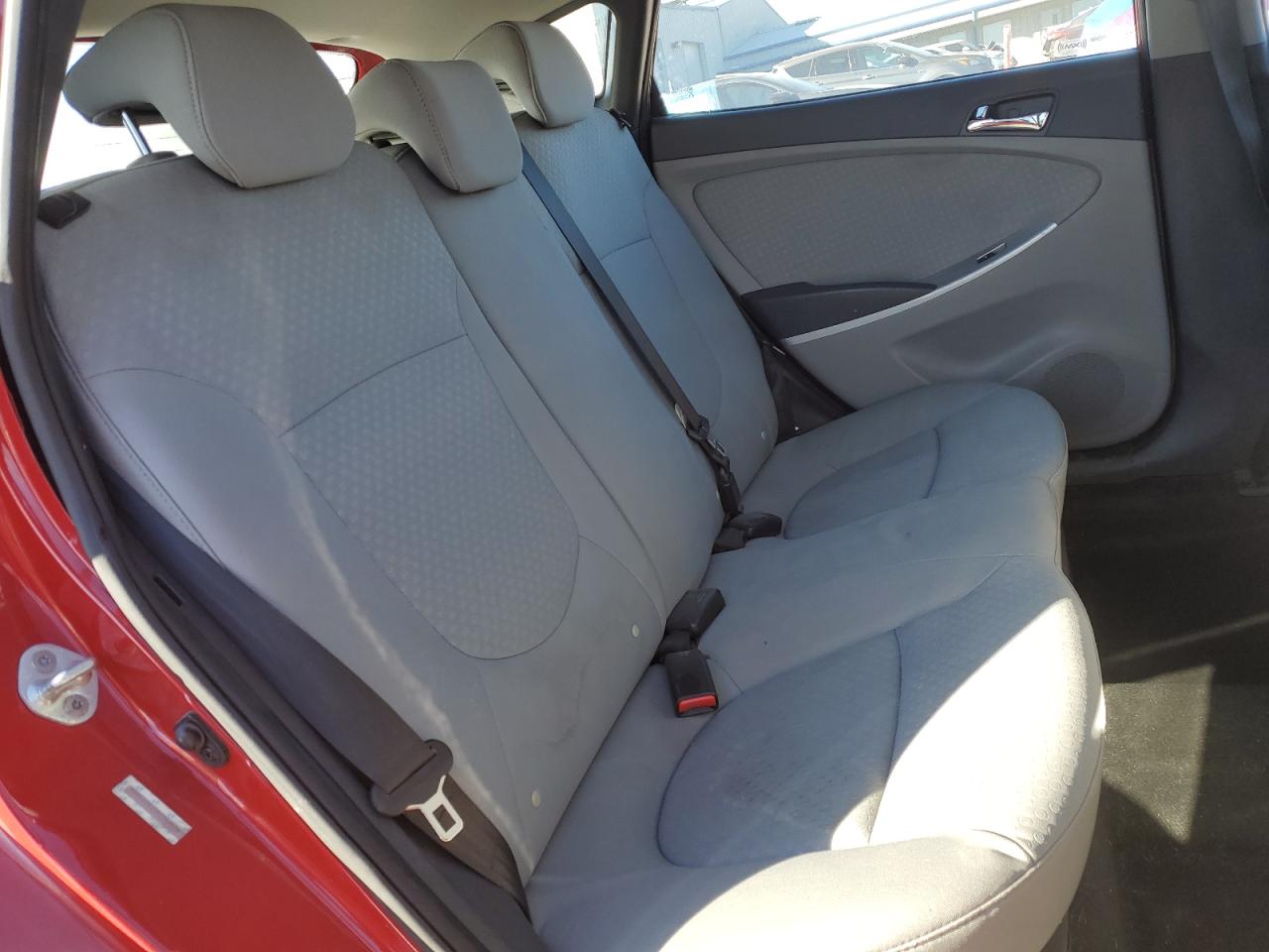 2013 Hyundai Accent - Image 10