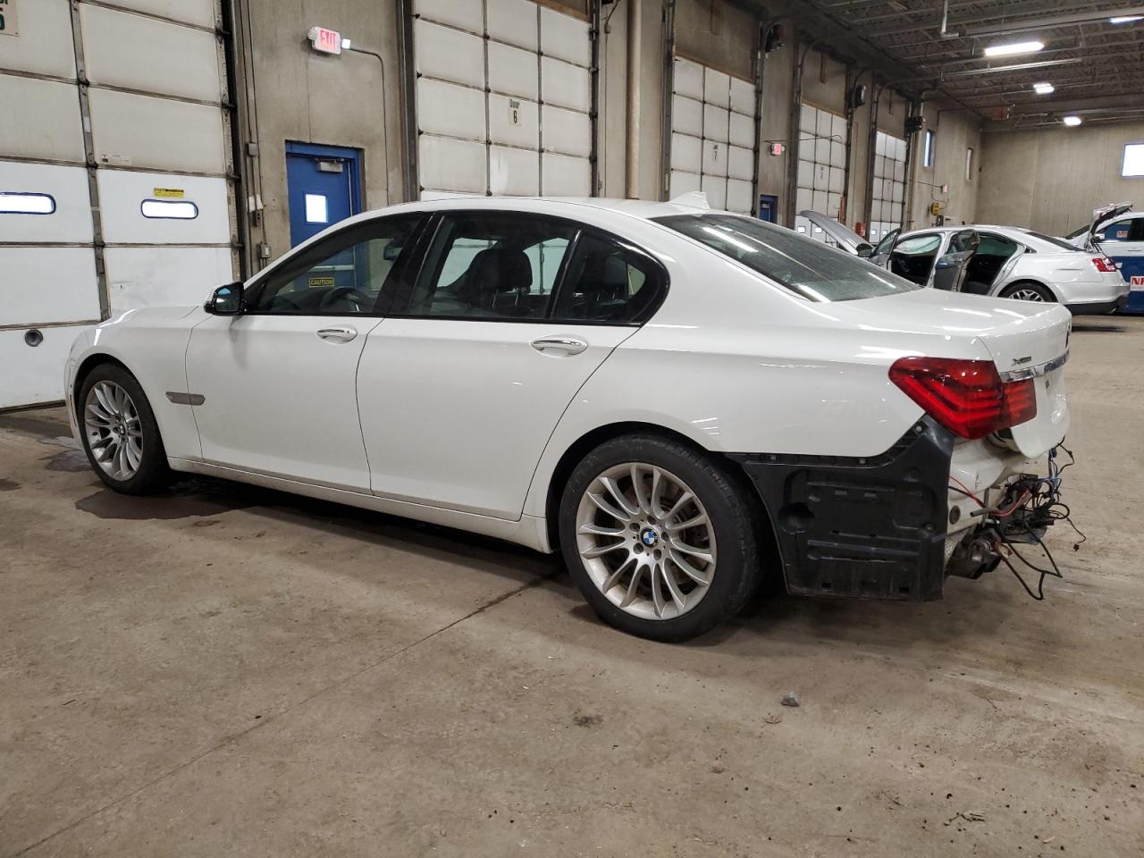 2015 BMW 7er - Image 2