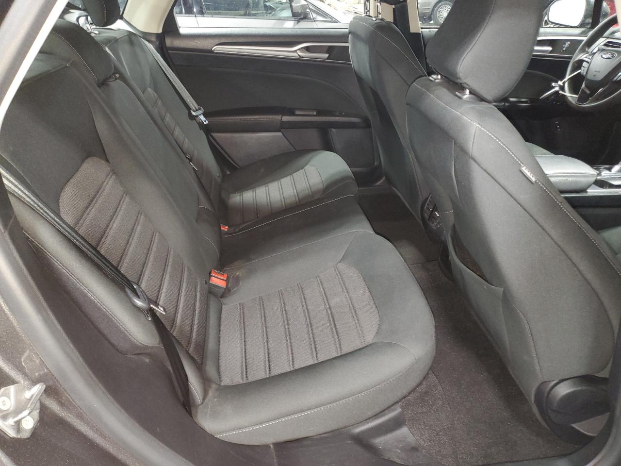 2020 Ford Fusion - Image 10