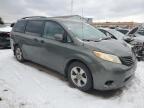 2012 TOYOTA SIENNA  à vendre chez Copart ON - TORONTO