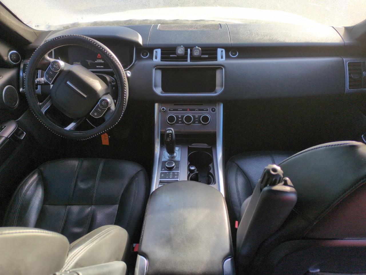 2017 Land Rover Range Rover - Image 8