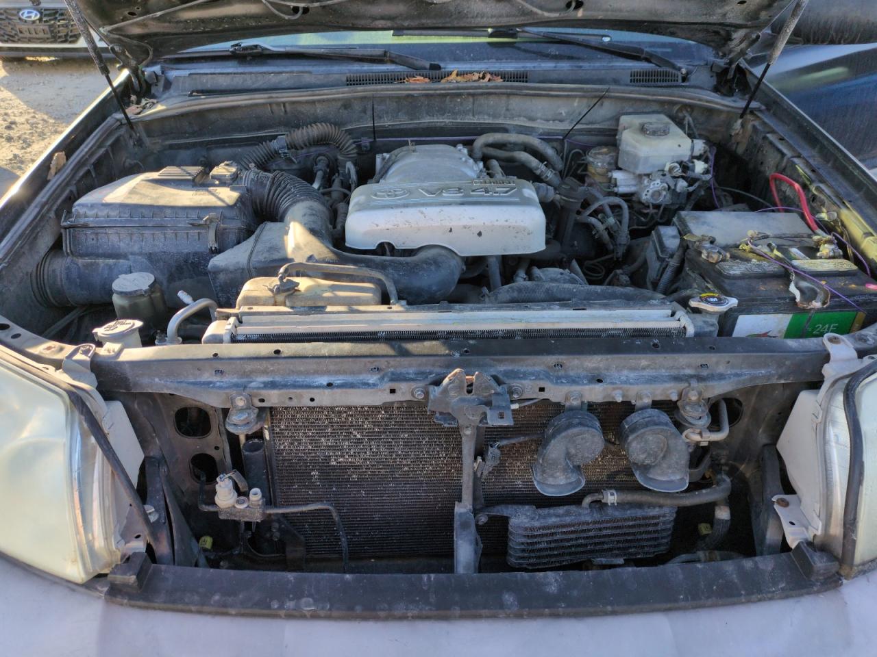 2003 Toyota 4Runner - Image 11