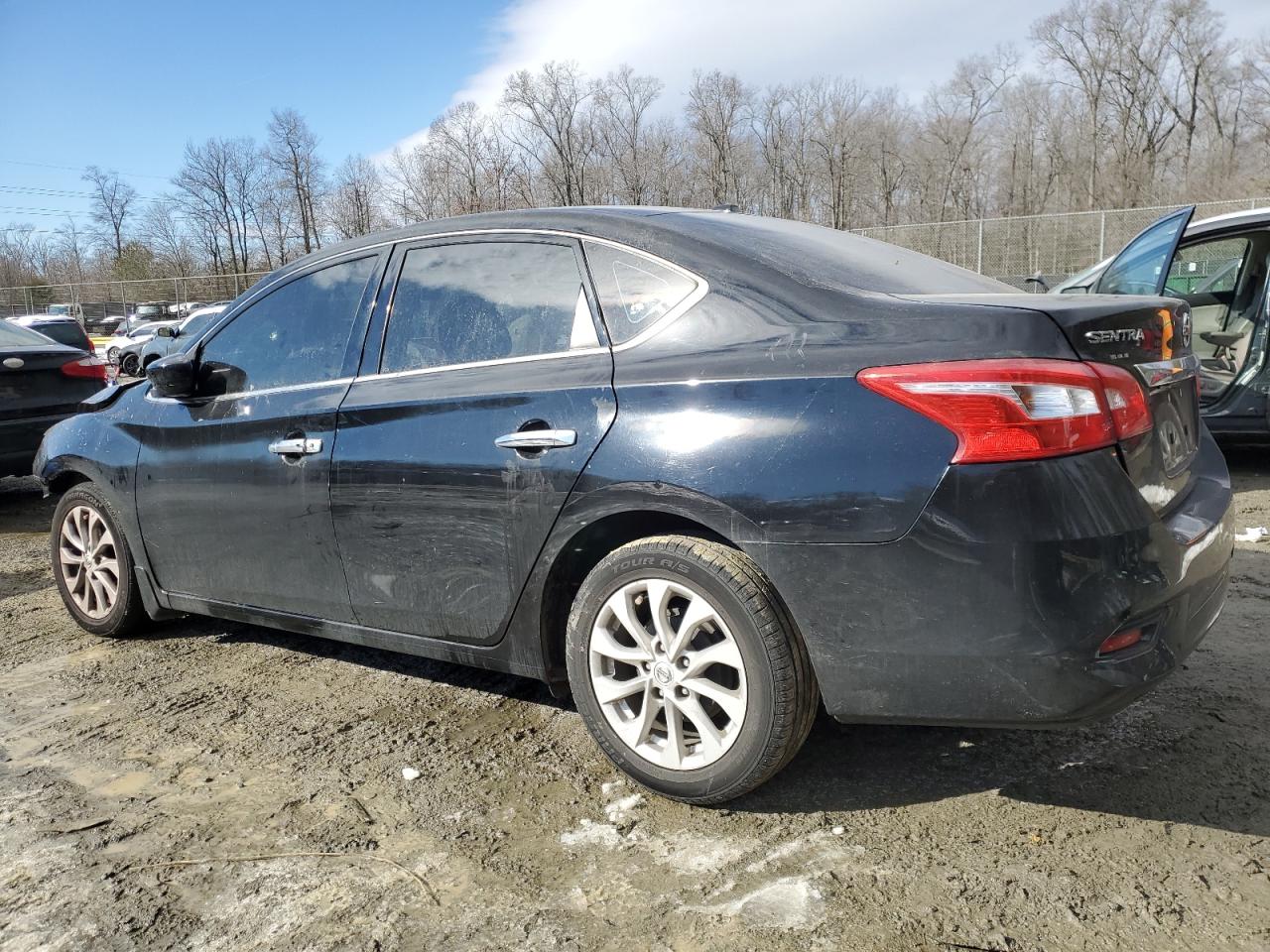 2018 Nissan Sentra - Image 2