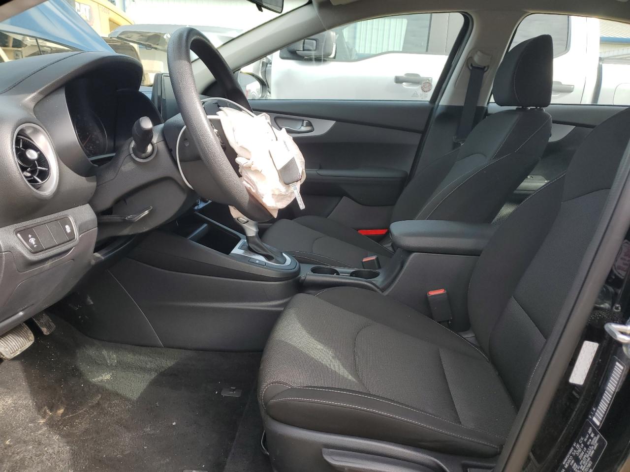 2024 Kia Forte - Image 7