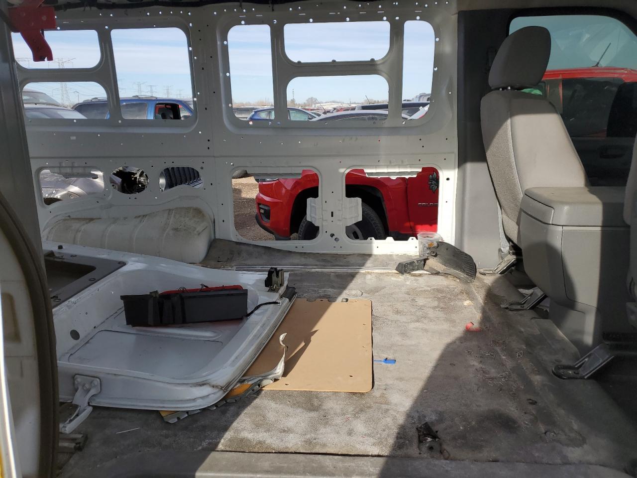 2018 Nissan NV - Image 10