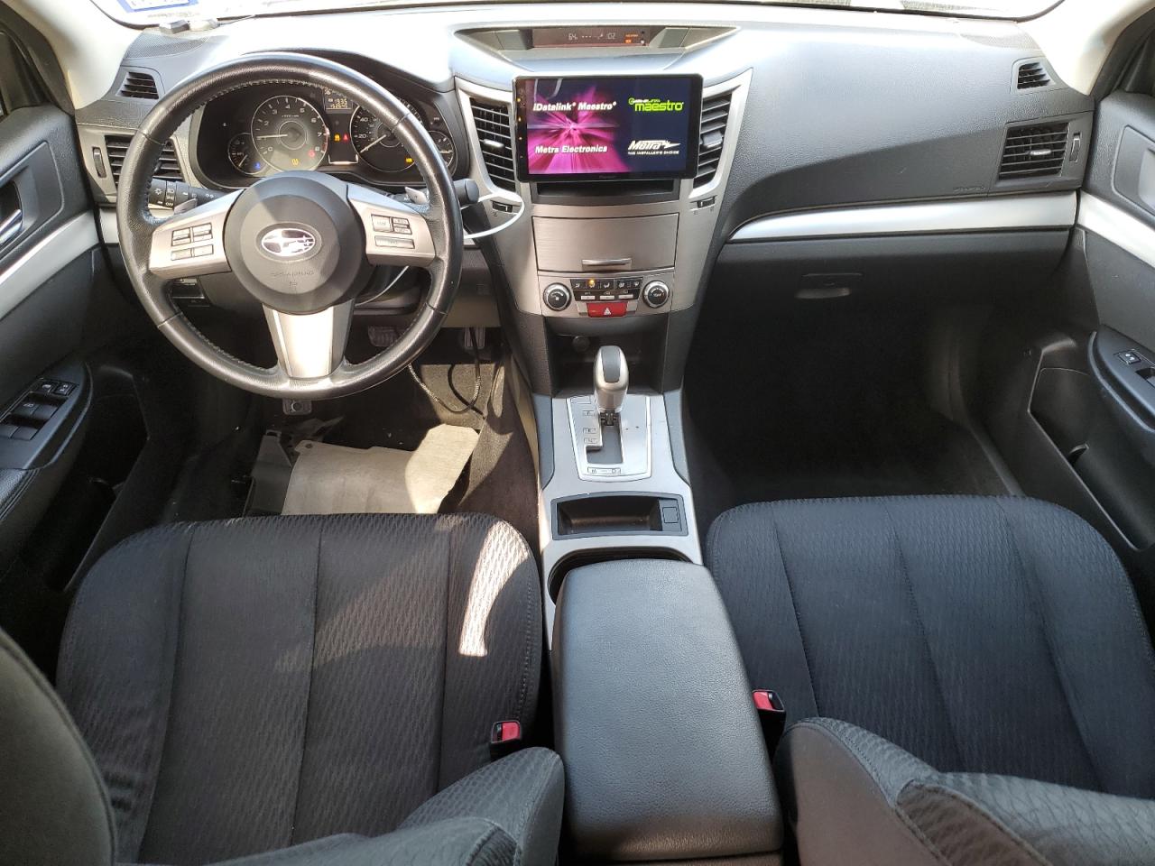 2010 Subaru Outback - Image 8