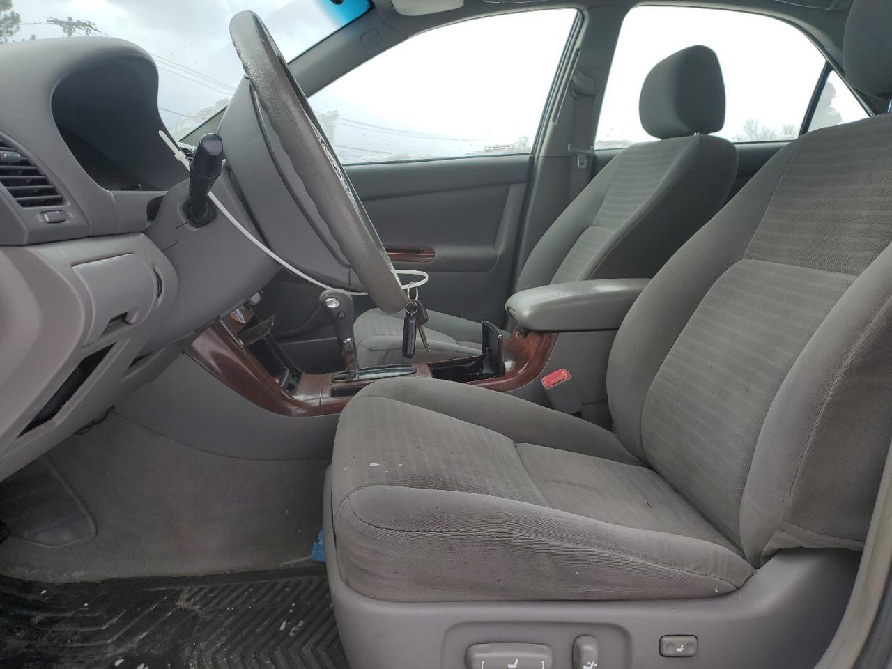 2005 Toyota Camry - Image 7