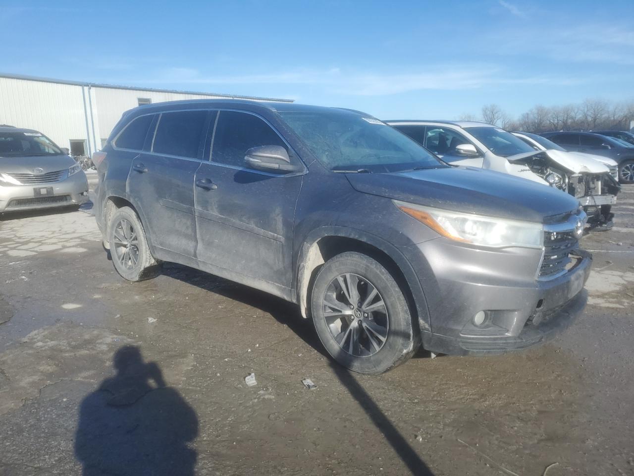 2016 Toyota Highlander - Image 4