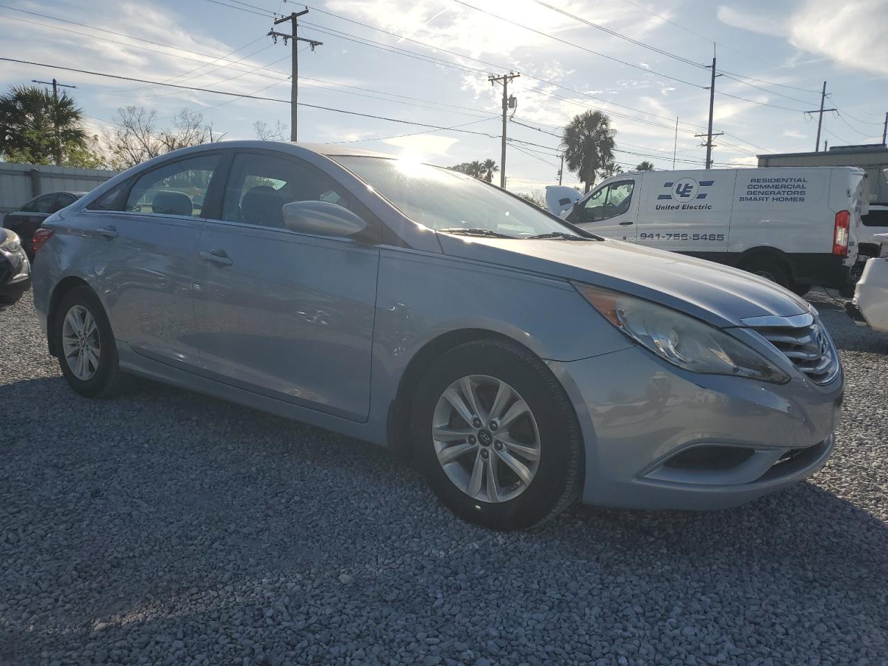 2011 Hyundai Sonata - Image 4