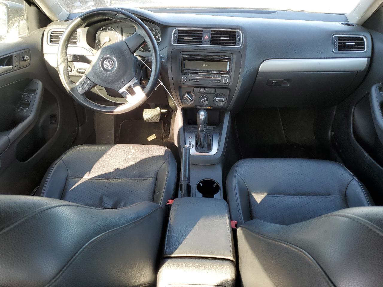 2014 Volkswagen Jetta - Image 8