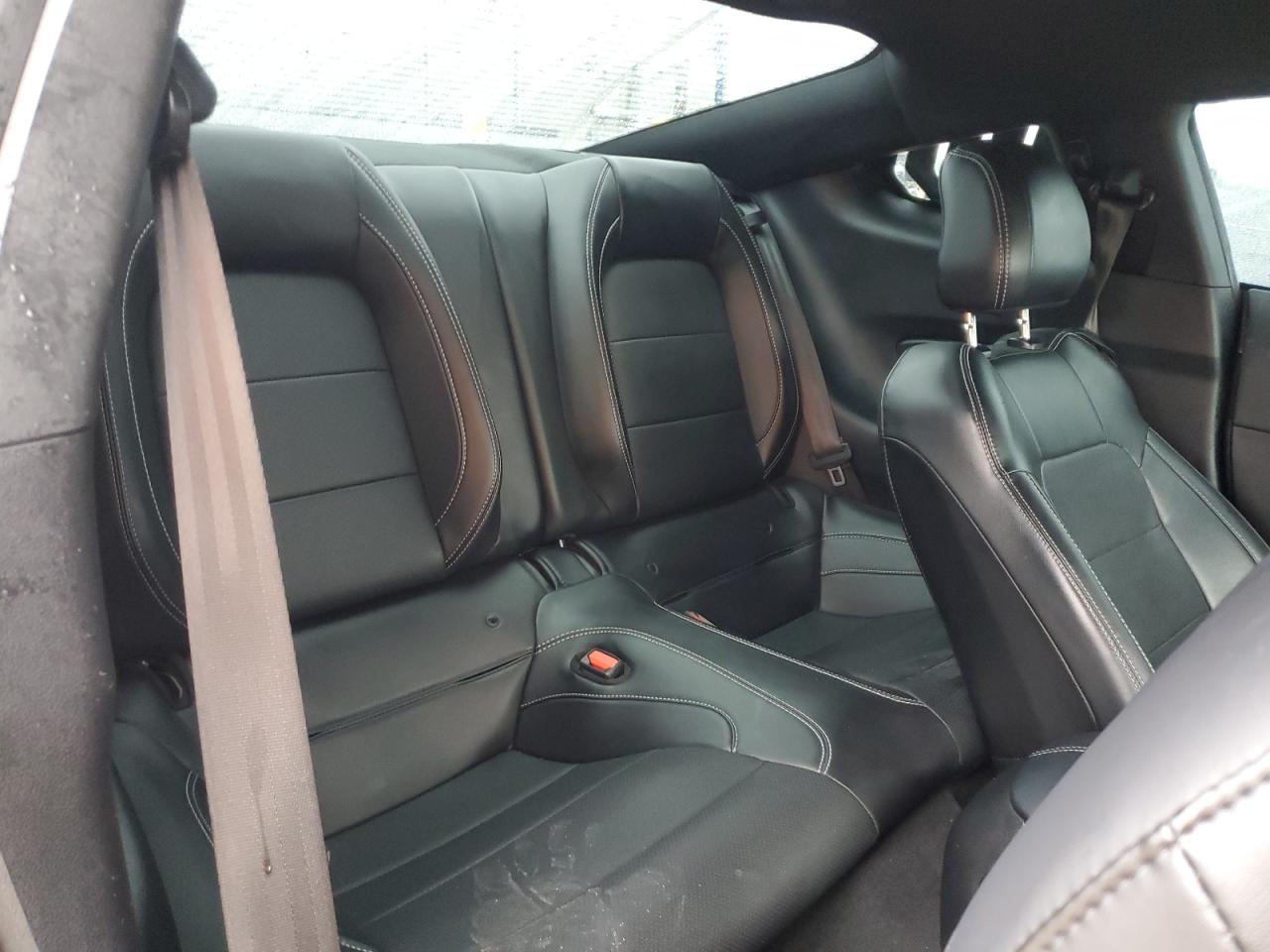 2021 Ford Mustang - Image 10