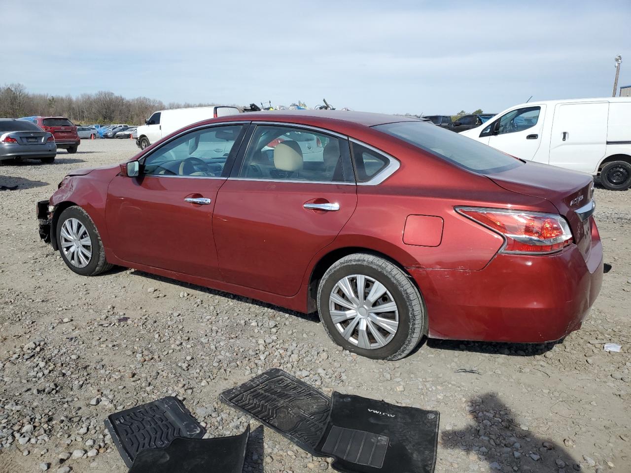 2014 Nissan Altima - Image 2