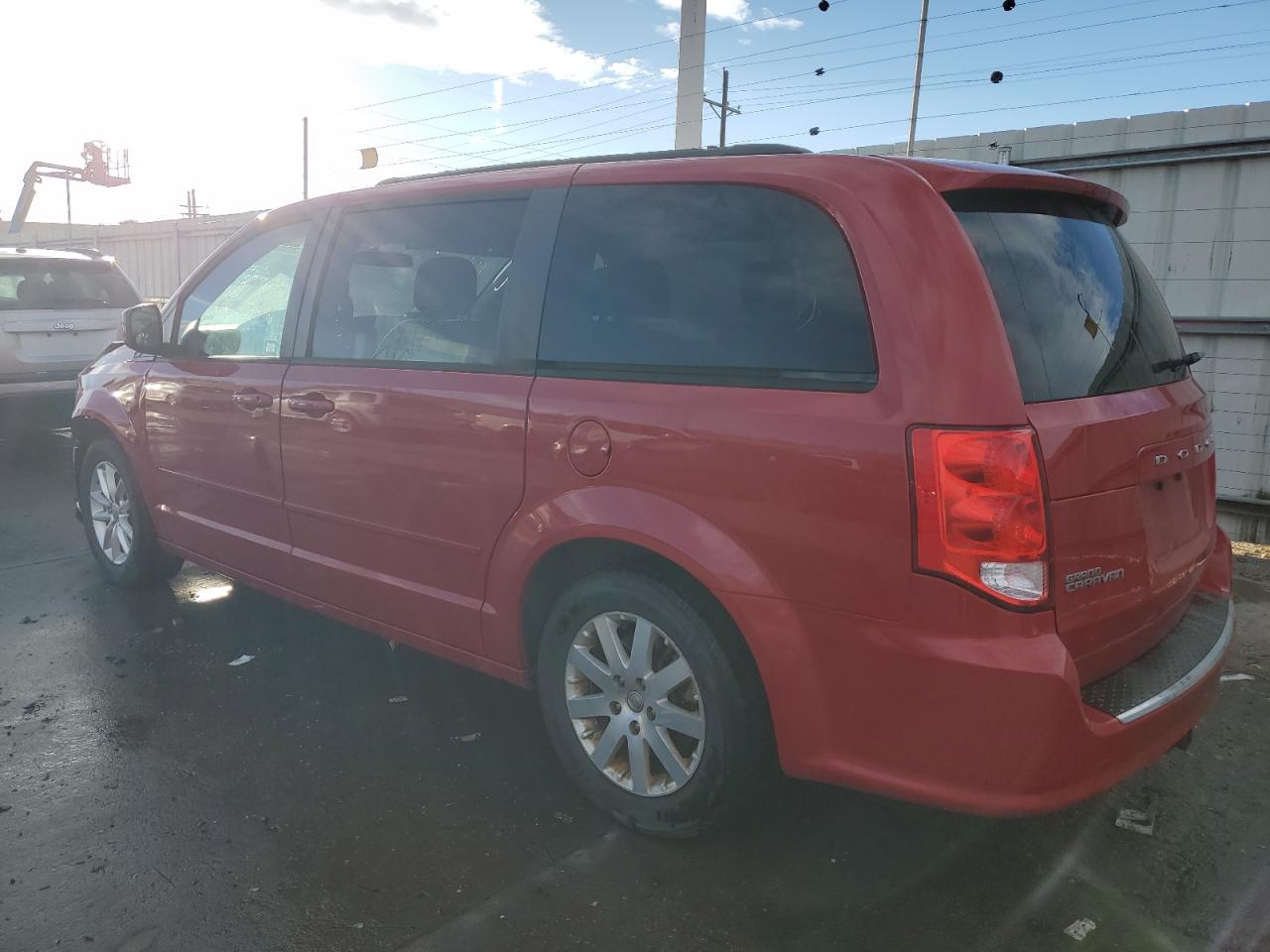 2016 Dodge Caravan - Image 2
