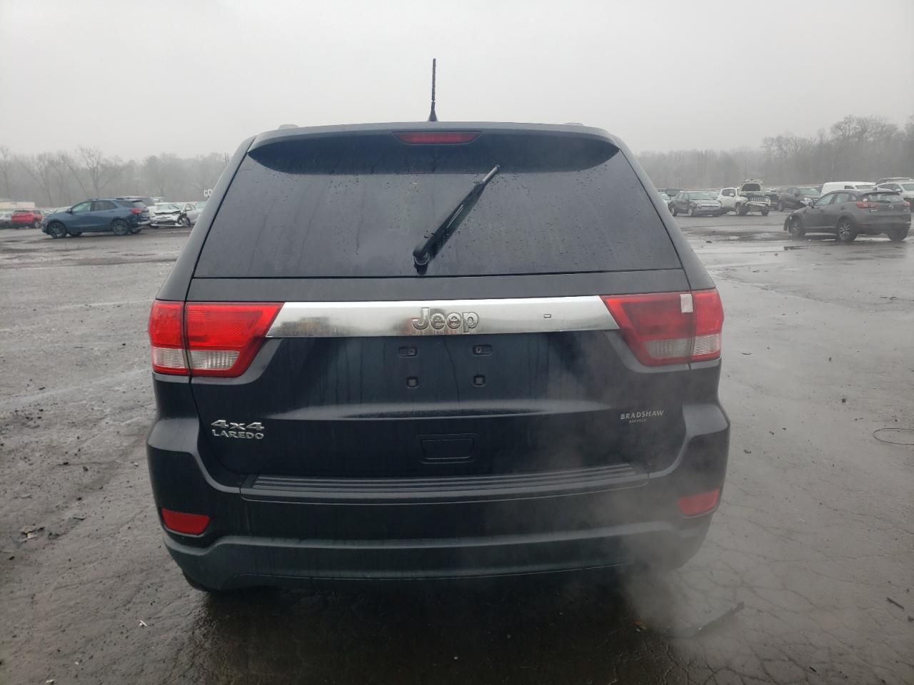 2012 Jeep Grand Cherokee - Image 6
