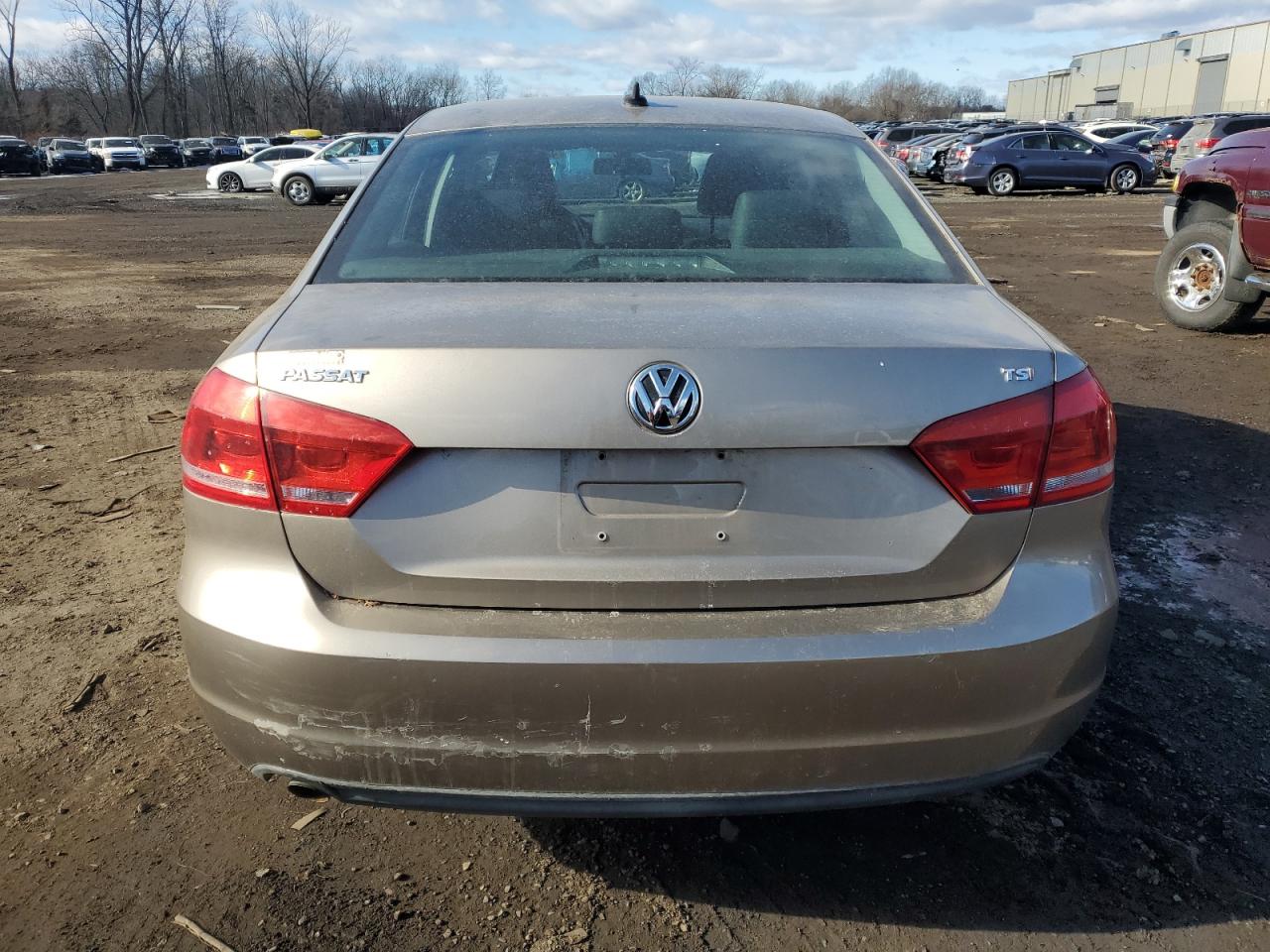 2015 Volkswagen Passat - Image 6