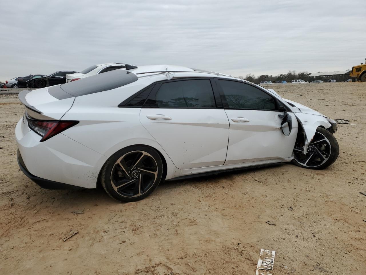 2021 Hyundai Elantra - Image 3