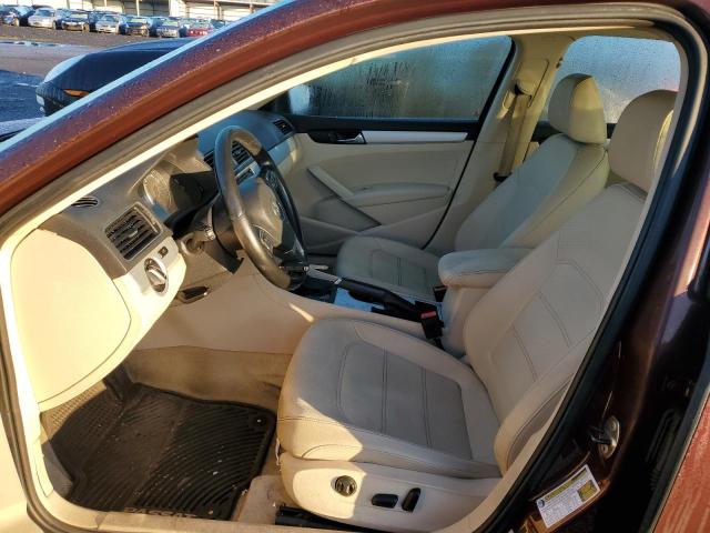  VOLKSWAGEN PASSAT 2013 Бургунді