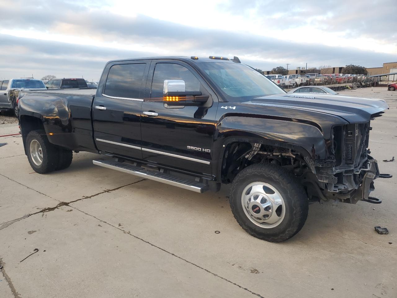 2016 GMC Sierra - Image 4