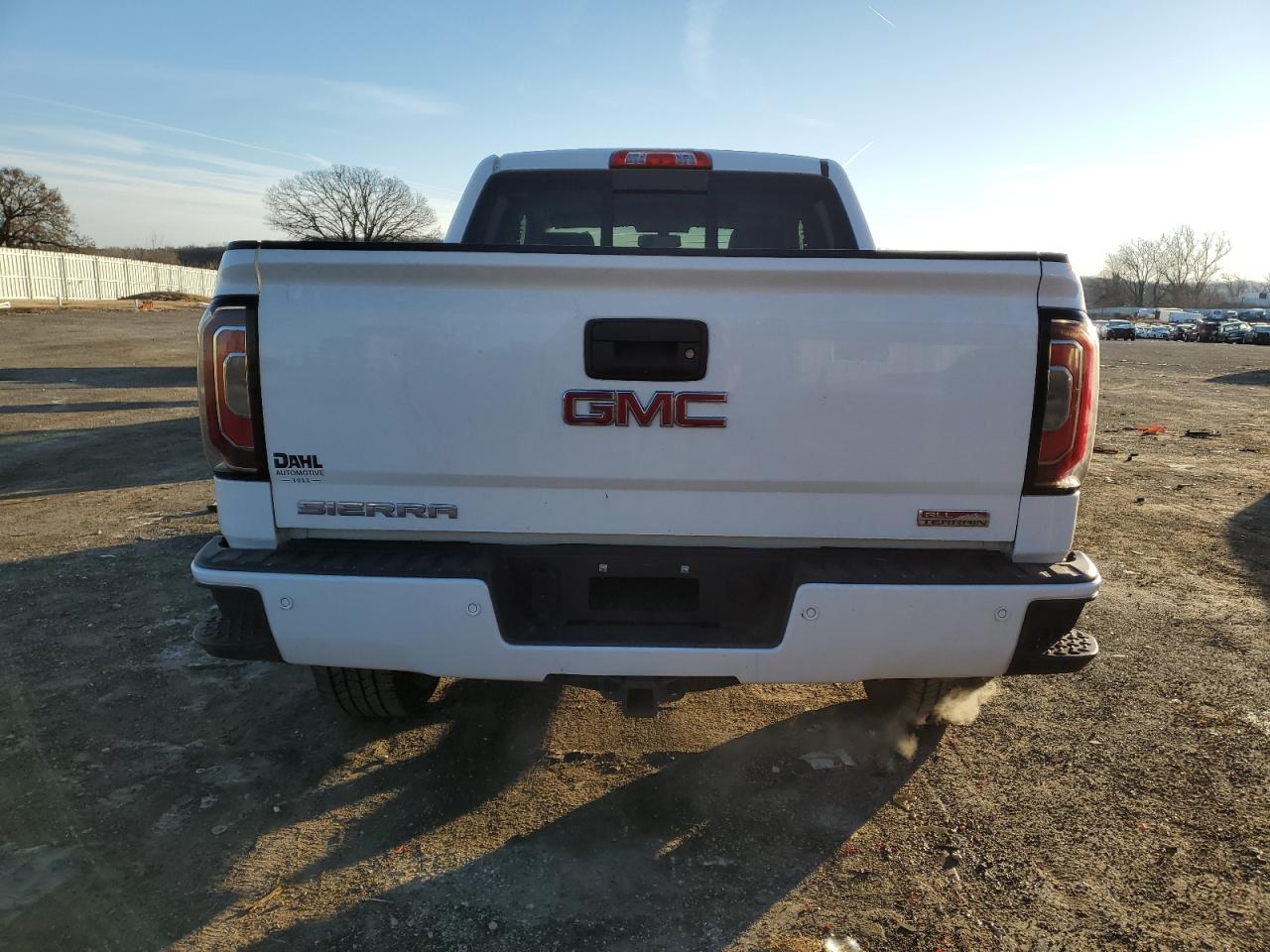 2017 GMC Sierra - Image 6