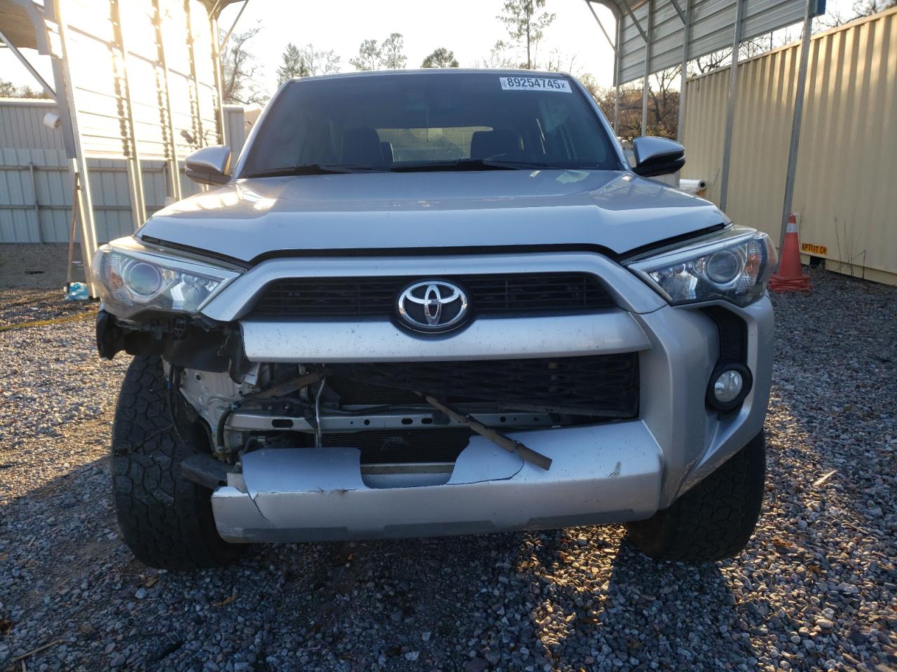 2017 Toyota 4Runner - Image 5