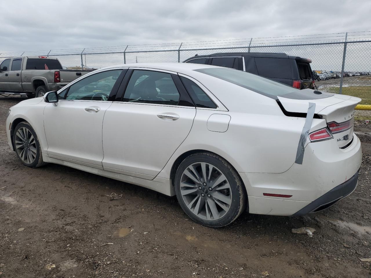 2017 Lincoln MKZ - Image 2
