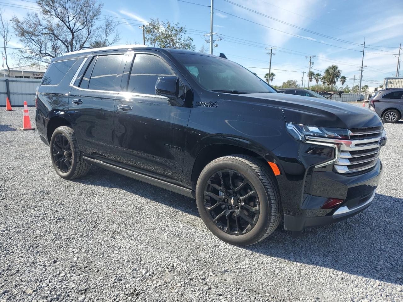 2022 Chevrolet Tahoe K1500 High Country VIN: 1GNSKTKL8NR253041 Lot: 87363684