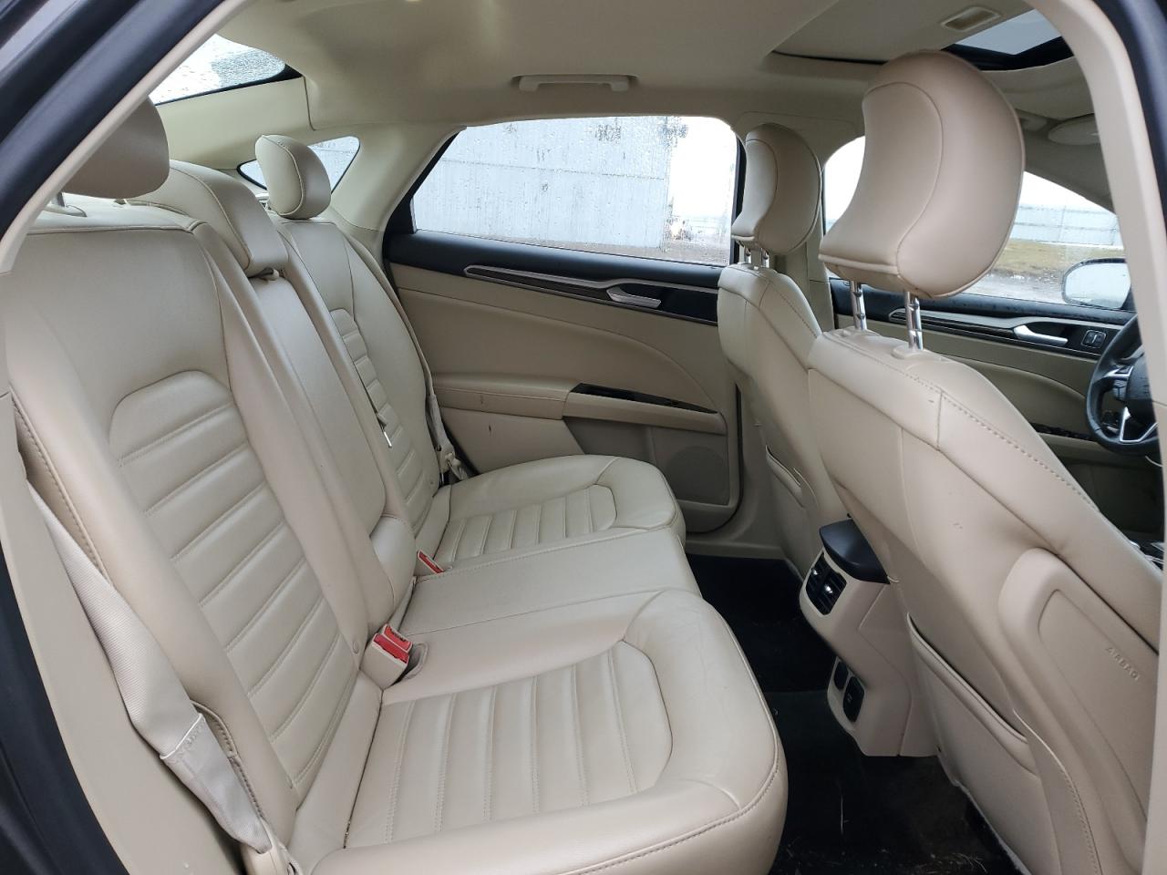 2015 Ford Fusion - Image 10