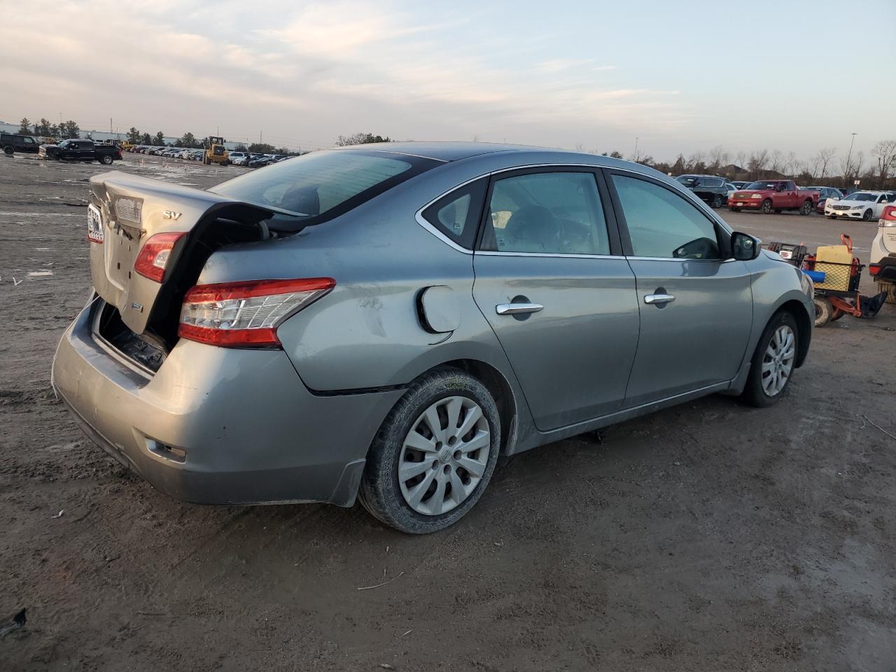 2013 Nissan Sentra - Image 3