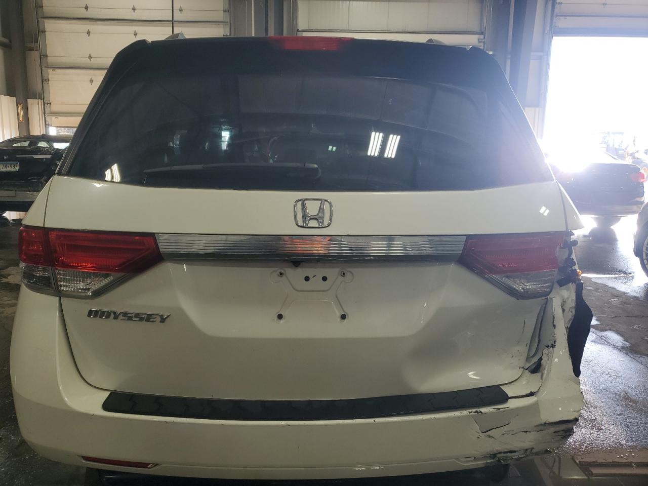 2015 Honda Odyssey - Image 6