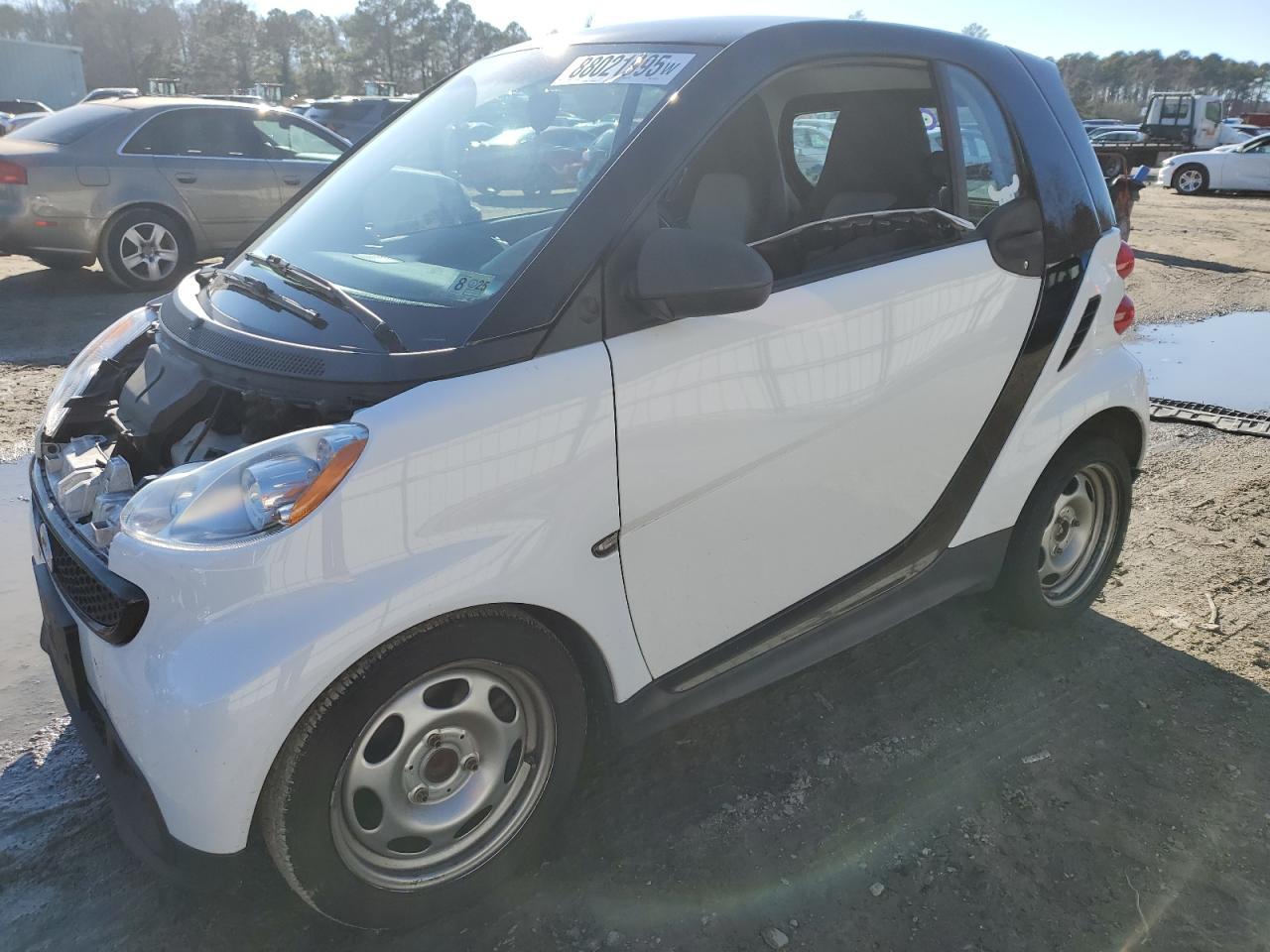 VIN WMEEJ3BA2FK820752 2015 SMART FORTWO no.1