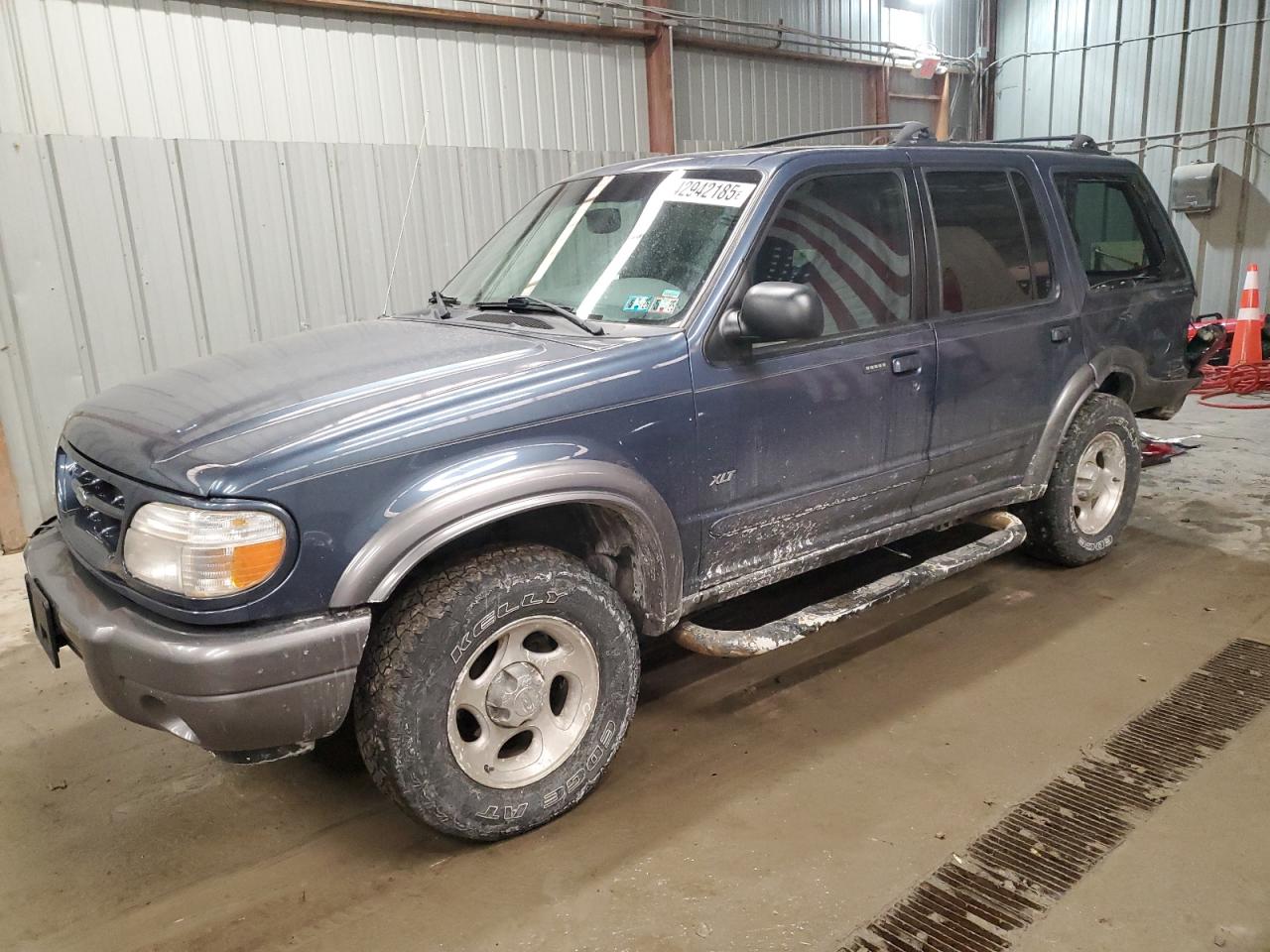 2000 Ford Explorer - Image 1