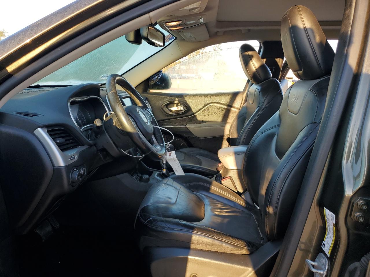 2014 Jeep Grand Cherokee - Image 7
