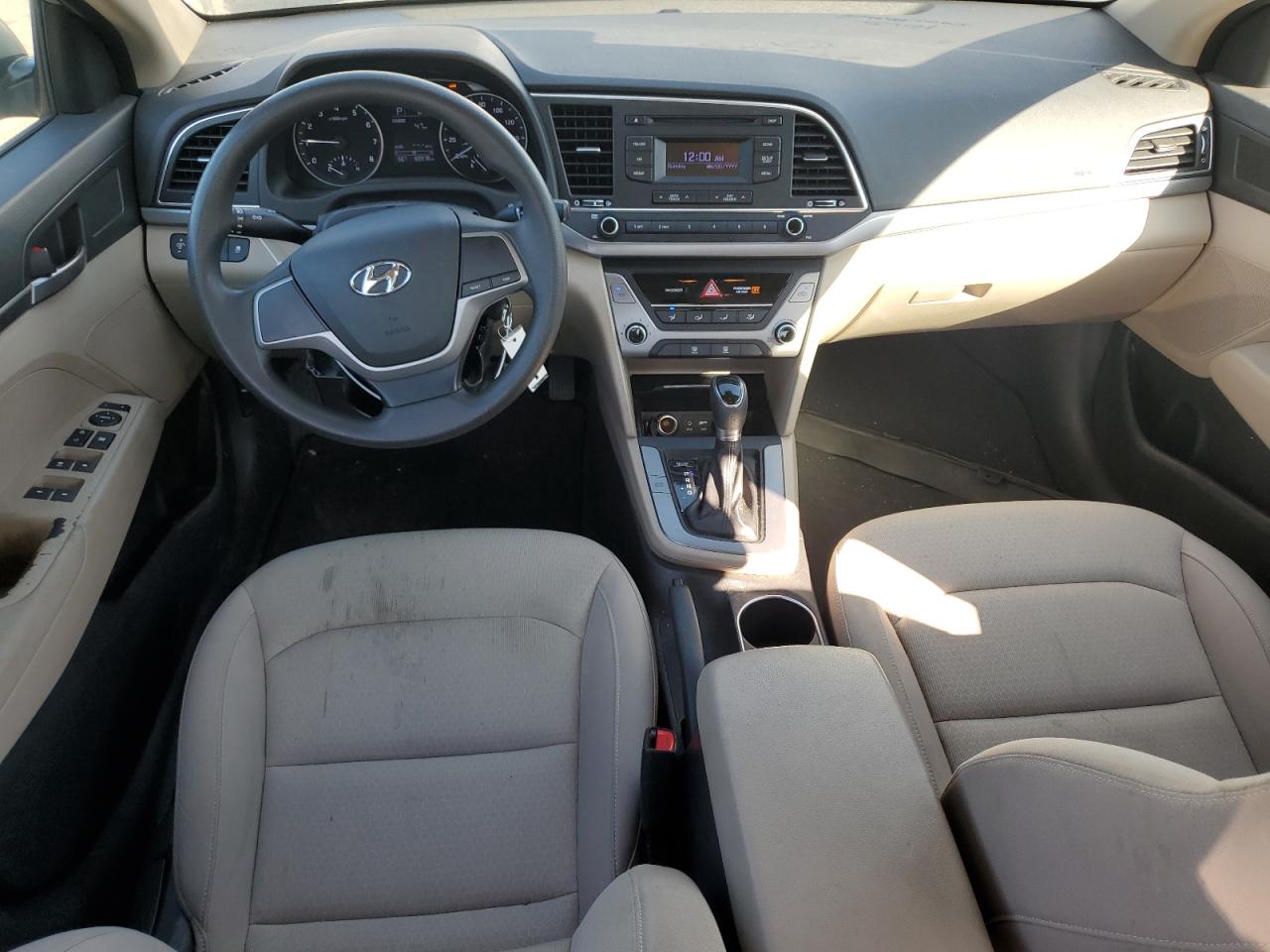 2017 Hyundai Elantra - Image 8