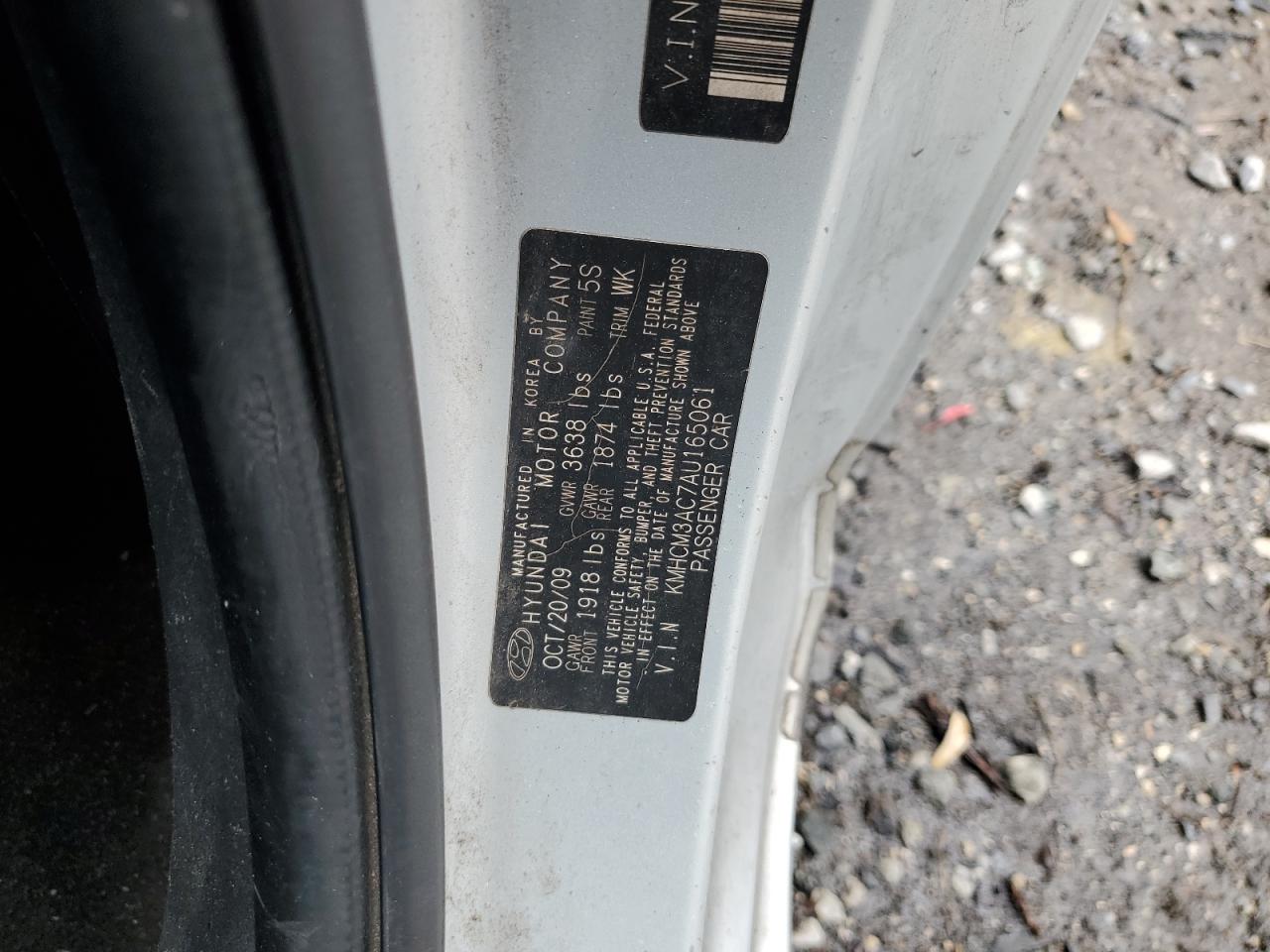 2010 Hyundai Accent - Image 12