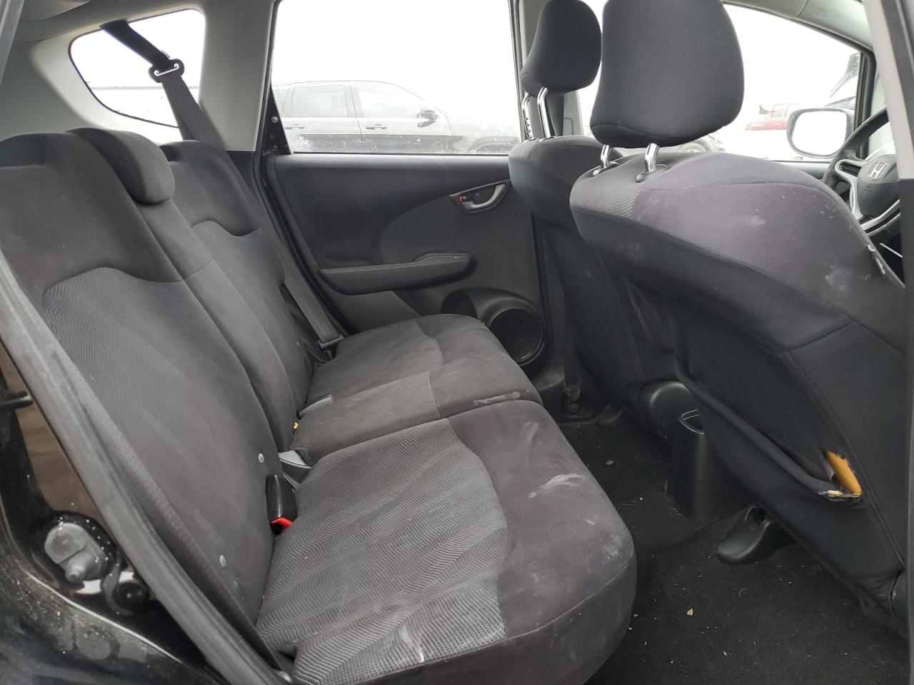 2010 Honda Fit - Image 10